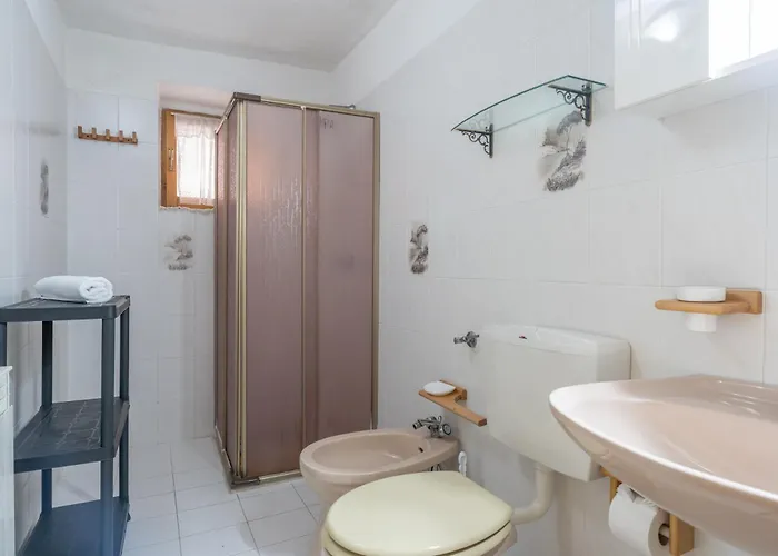 La Corte Antica Di Laglio